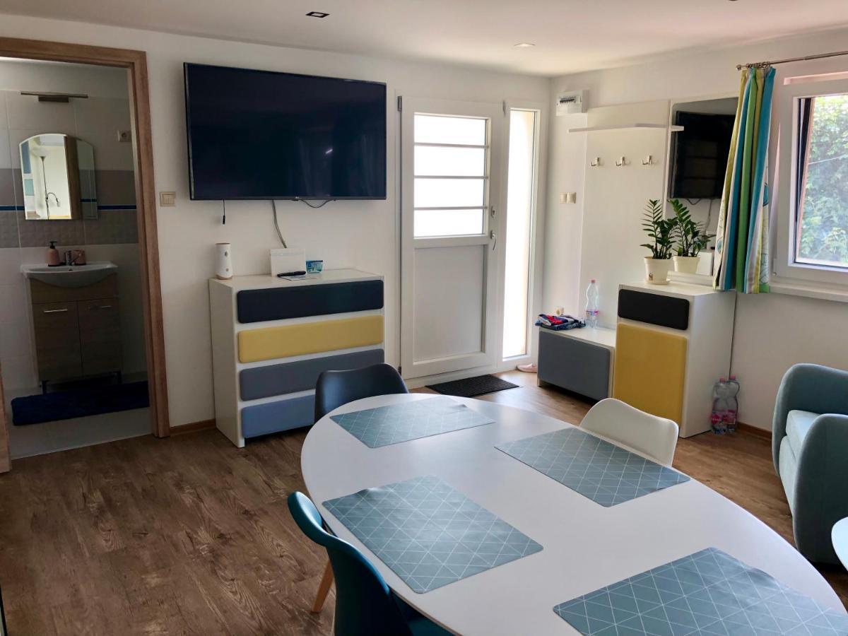 Balaton Wellness Tom Cat Nyaralo 1 Wellness Es 1 Gyermekbarat Apartmannal Kovagoors Dış mekan fotoğraf