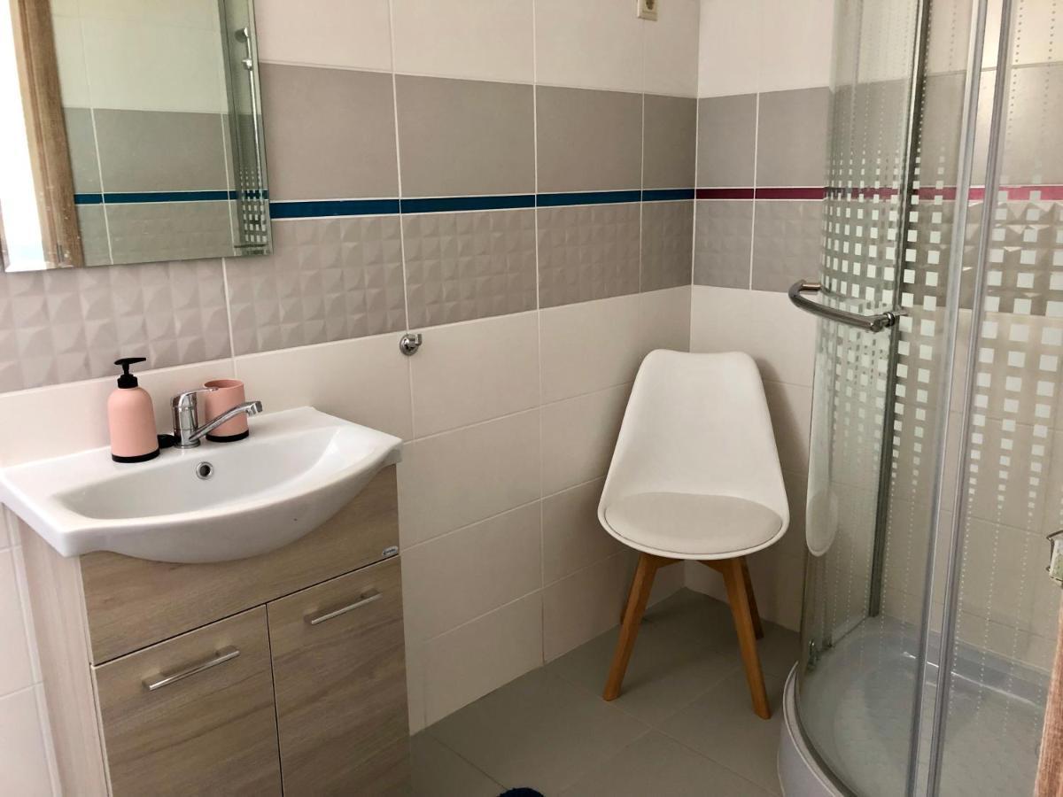 Balaton Wellness Tom Cat Nyaralo 1 Wellness Es 1 Gyermekbarat Apartmannal Kovagoors Dış mekan fotoğraf