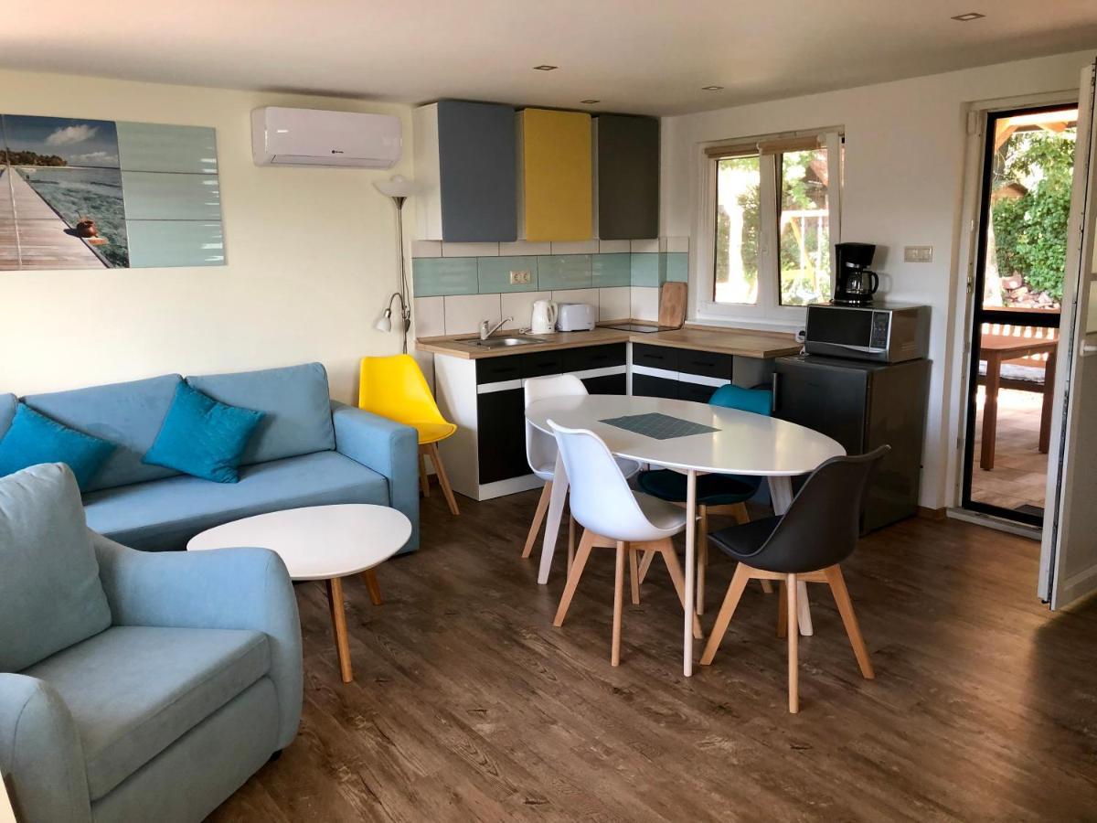 Balaton Wellness Tom Cat Nyaralo 1 Wellness Es 1 Gyermekbarat Apartmannal Kovagoors Dış mekan fotoğraf