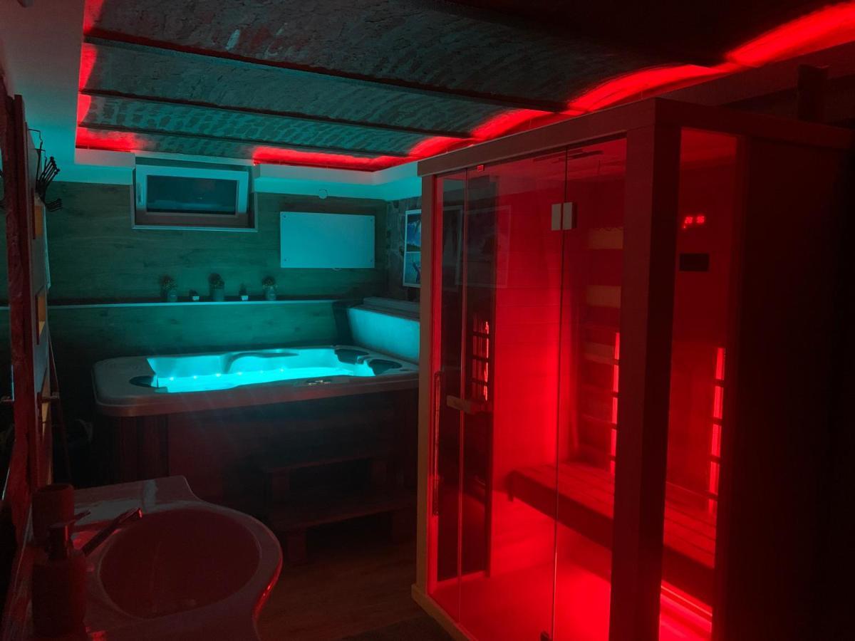 Balaton Wellness Tom Cat Nyaralo 1 Wellness Es 1 Gyermekbarat Apartmannal Kovagoors Dış mekan fotoğraf
